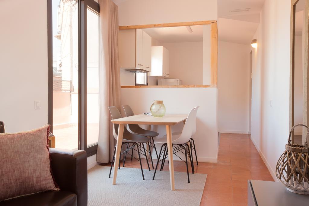 Click&Flat Europa Fira Apartments L'Hospitalet de Llobregat Exterior foto