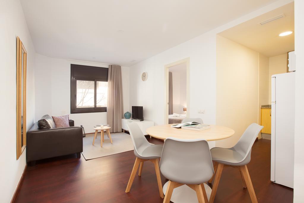 Click&Flat Europa Fira Apartments L'Hospitalet de Llobregat Exterior foto